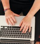 Trabajos bien pagados en España sin estudios universitarios